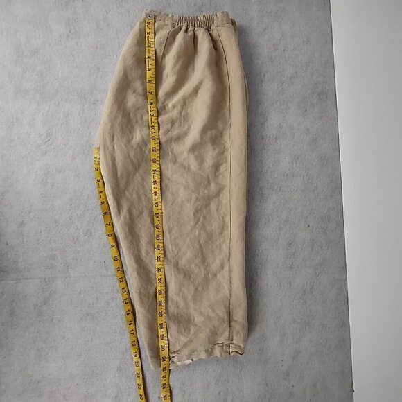 Rene Margo Women's Tan, Beige Fully Lined Side Zip Button Capri Pants Size Large - Picture 8 of 11
